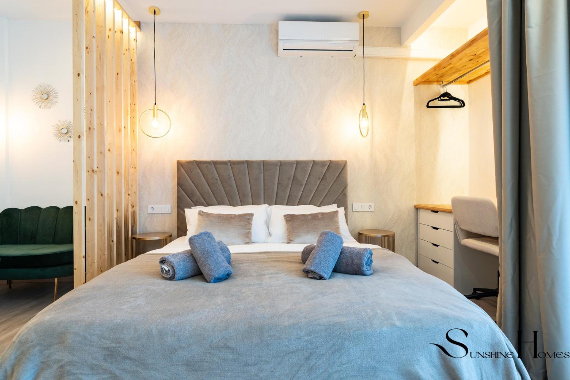 Seaview Beachfront Studio With Aqua Park & Balcony Беналмадена Екстериор снимка
