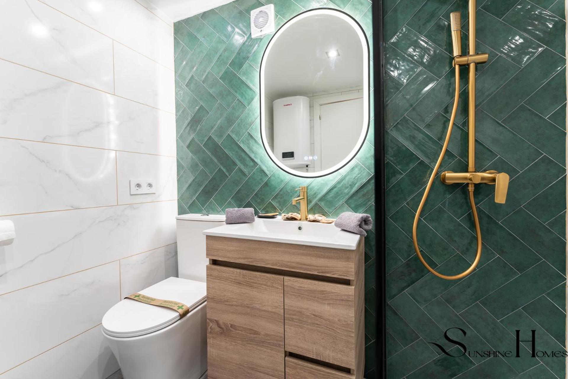 Seaview Beachfront Studio With Aqua Park & Balcony Беналмадена Екстериор снимка
