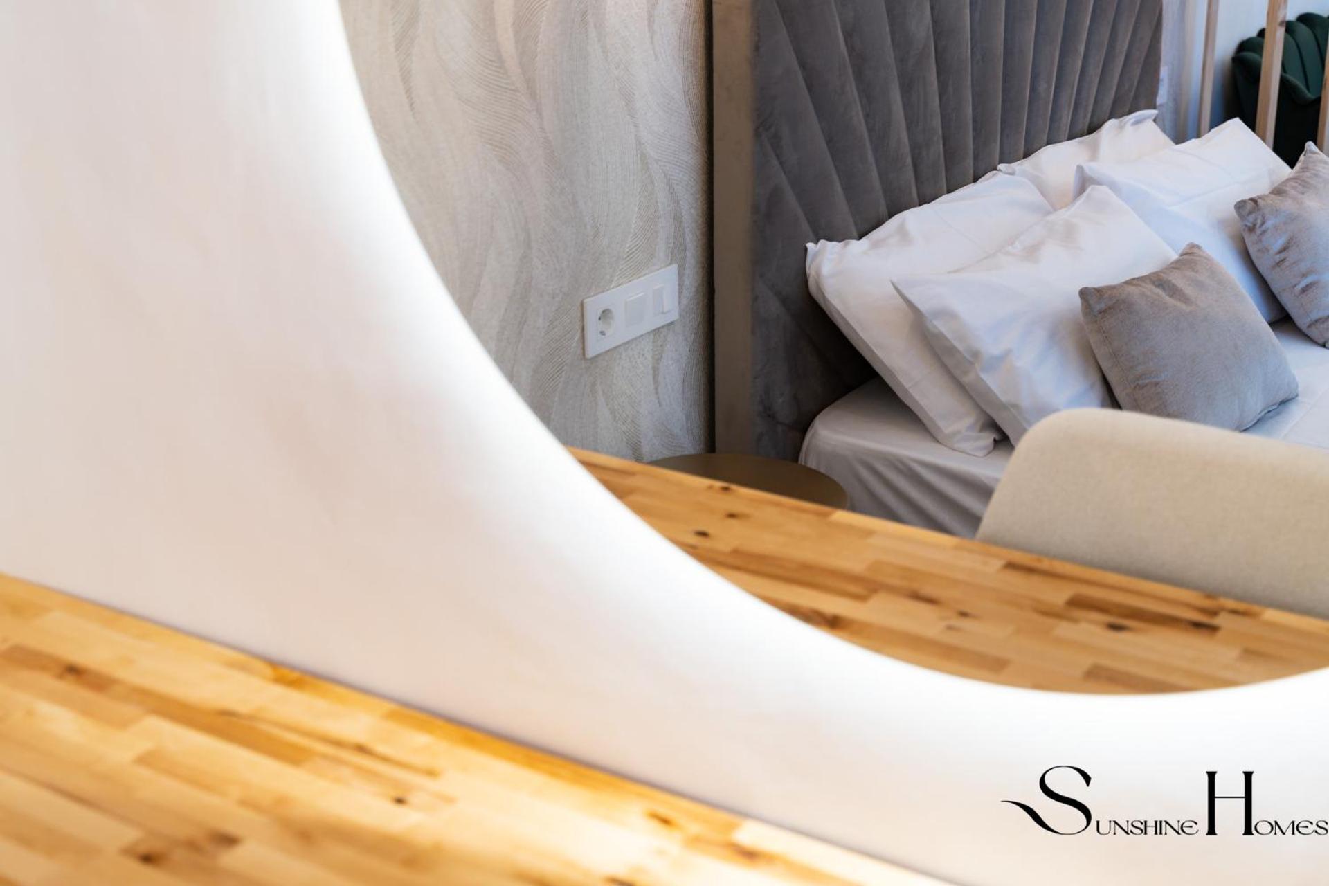 Seaview Beachfront Studio With Aqua Park & Balcony Беналмадена Екстериор снимка