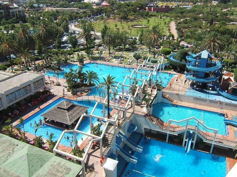Seaview Beachfront Studio With Aqua Park & Balcony Беналмадена Екстериор снимка